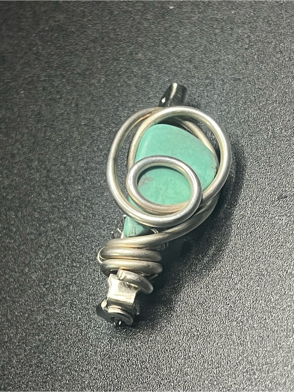Vintage Tested Silver turquoise colored Stone Wire Wrapped Brooch Artisan.
